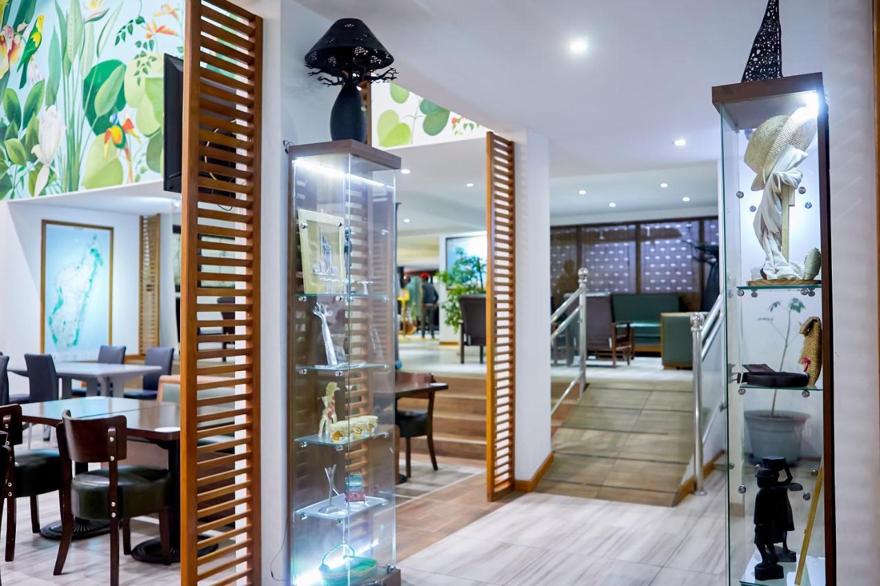 Anjary Hotel Ανταναναρίβο Εξωτερικό φωτογραφία