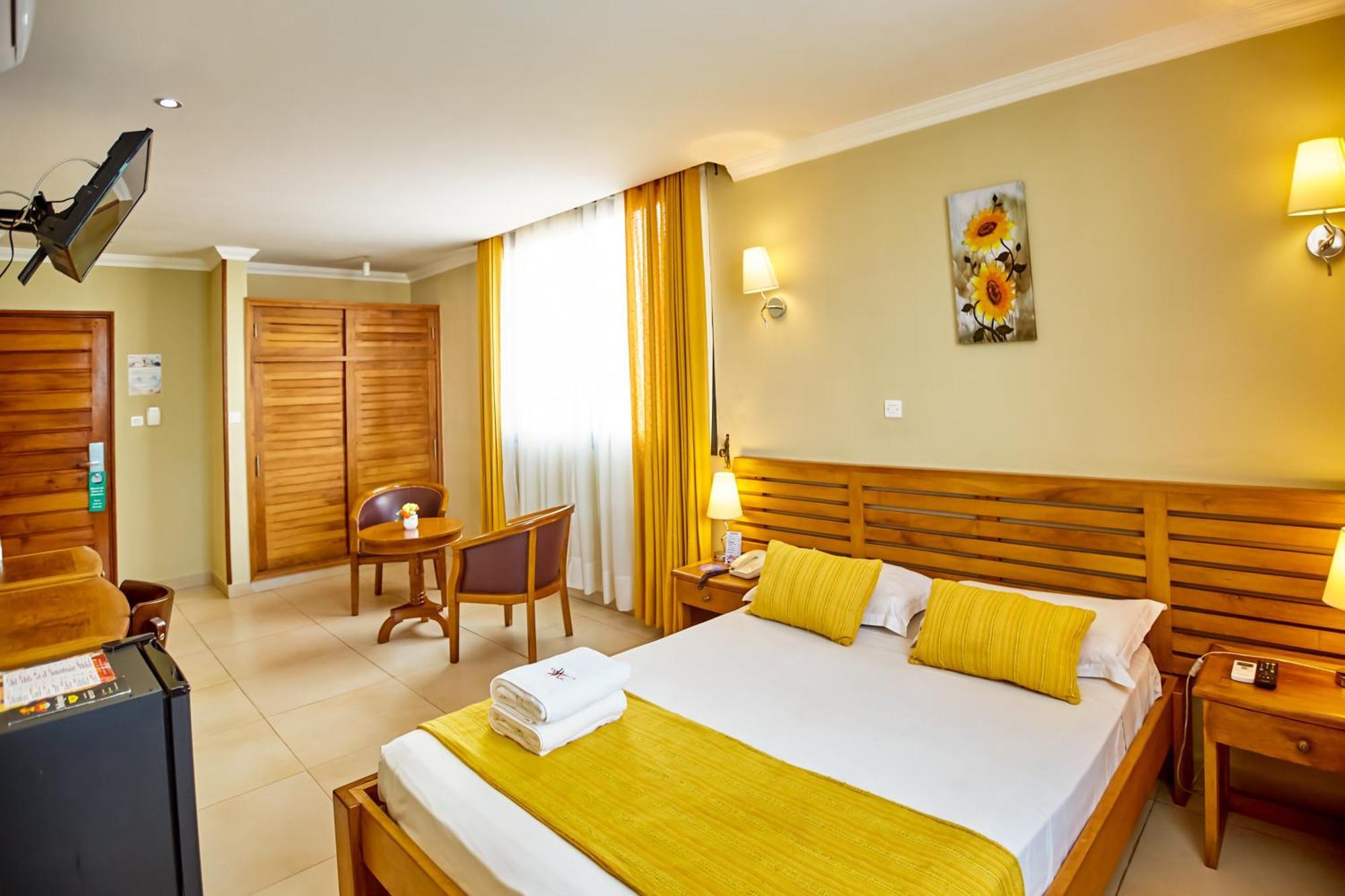 Anjary Hotel Ανταναναρίβο Εξωτερικό φωτογραφία