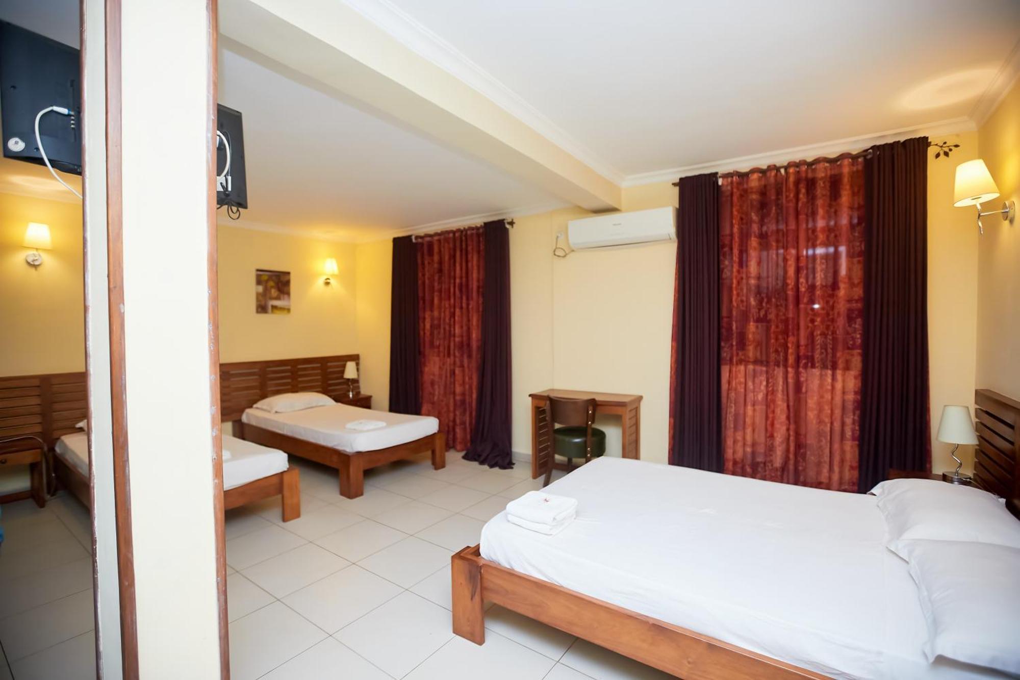 Anjary Hotel Ανταναναρίβο Εξωτερικό φωτογραφία